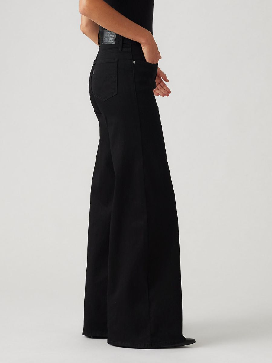 Levi's 318 Wide Leg Soft Black Jean