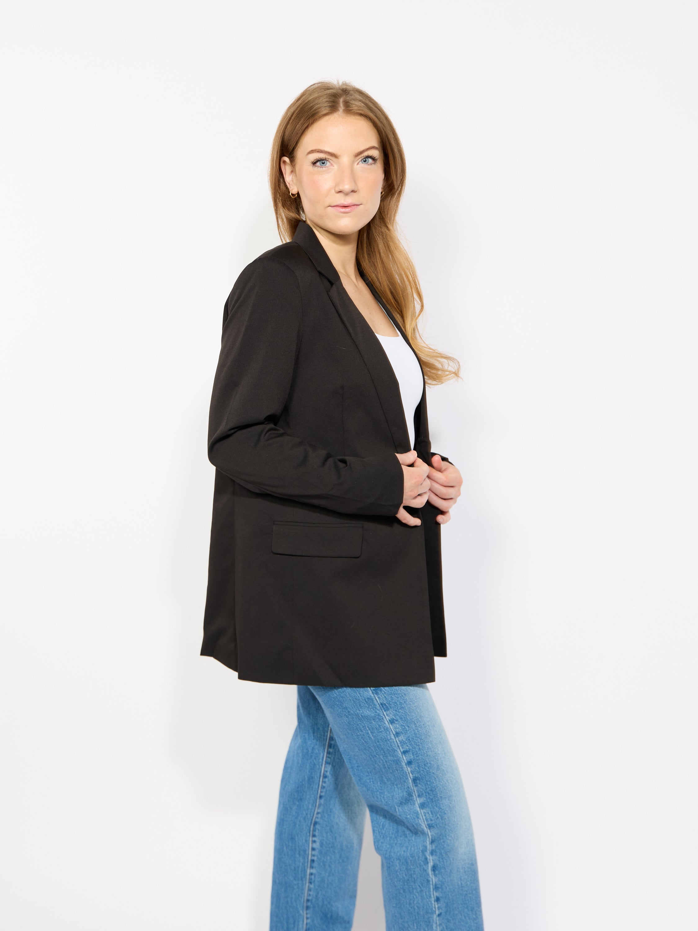 Nila Slim Blazer