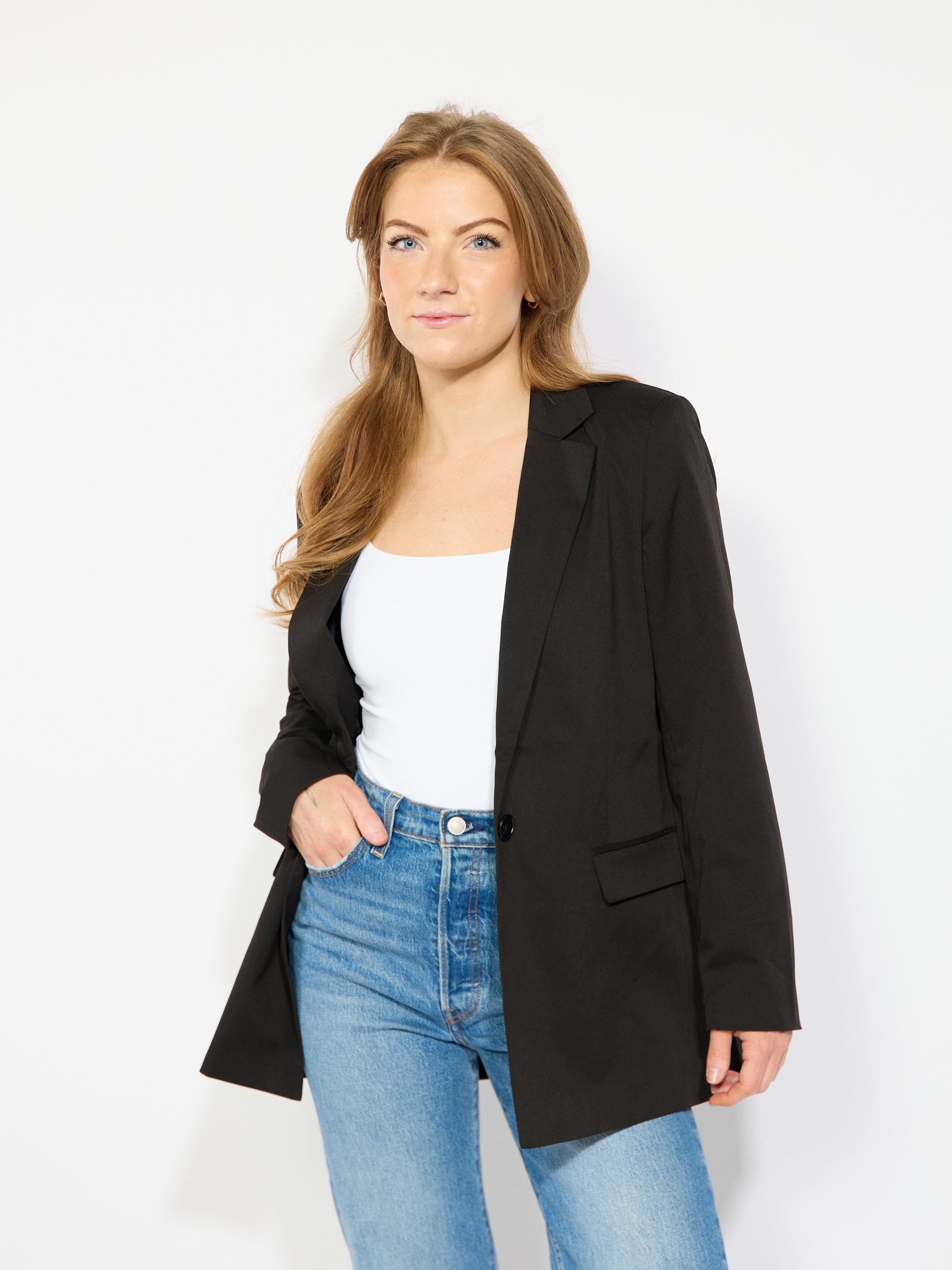 Nila Slim Blazer