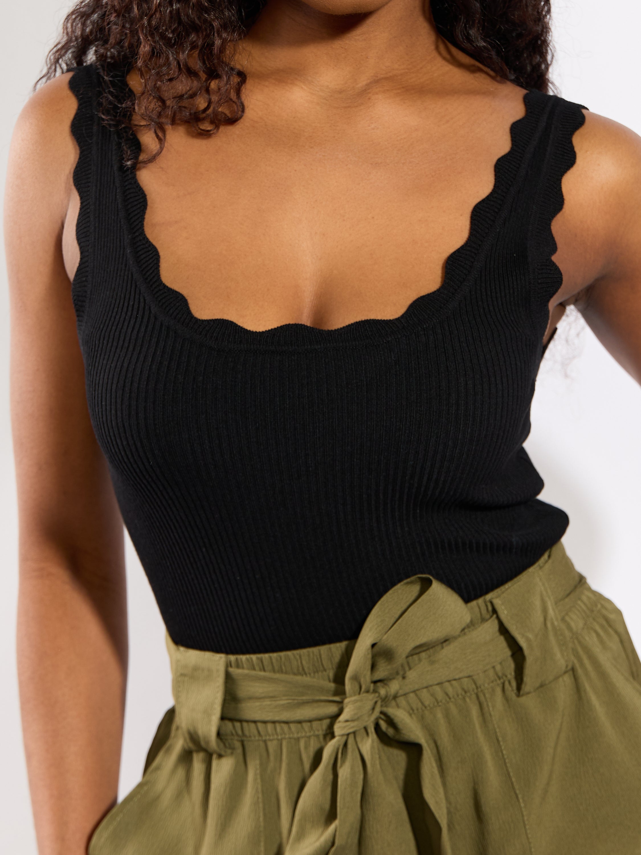 Nanna Scallop Edge Knit Top