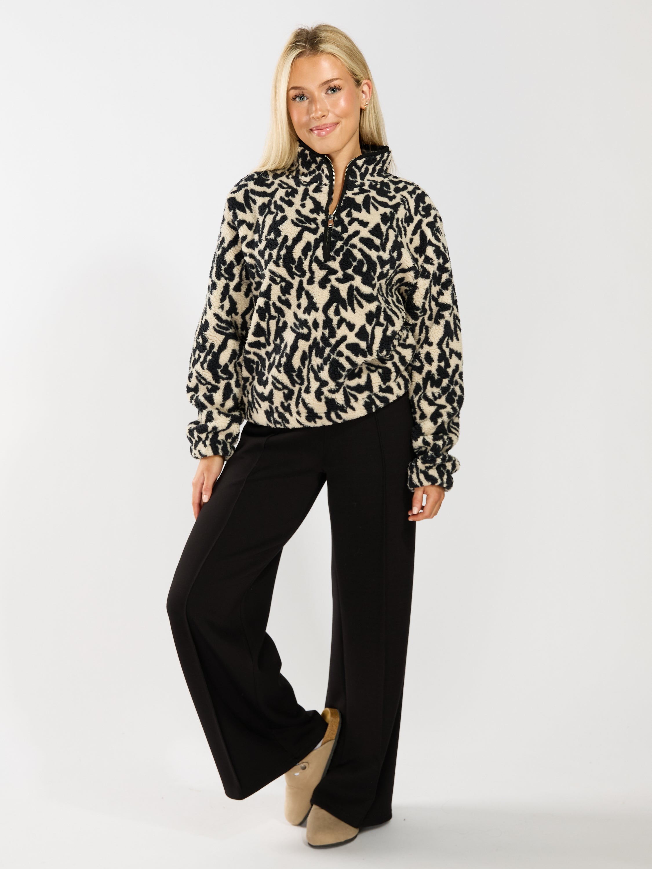 New Dallas Long Sleeve High-Neck Zip Top