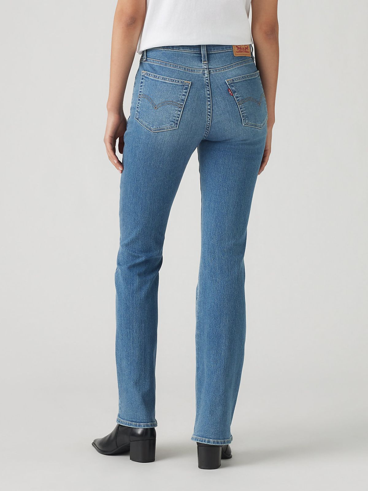 Levi's 725 High Rise Bootcut Eternal Indigo Jean