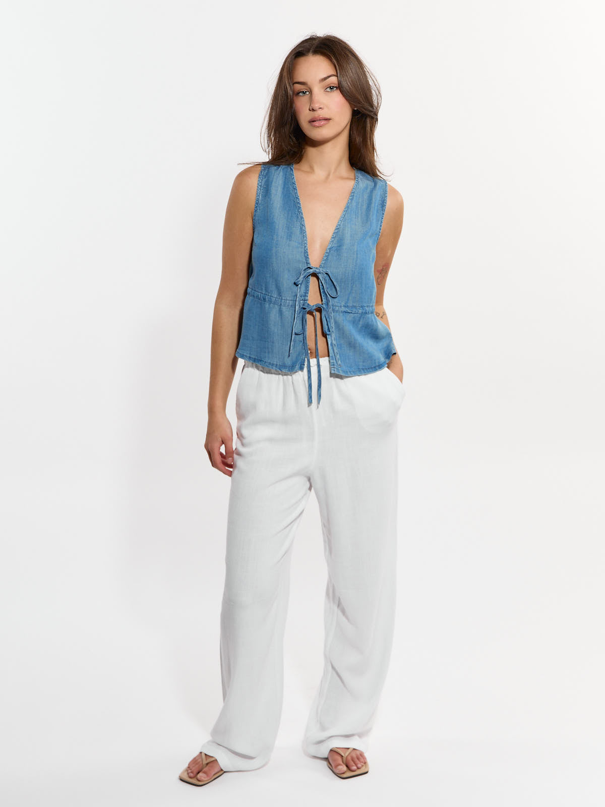 Chambray Sleeveless Tie Blouse