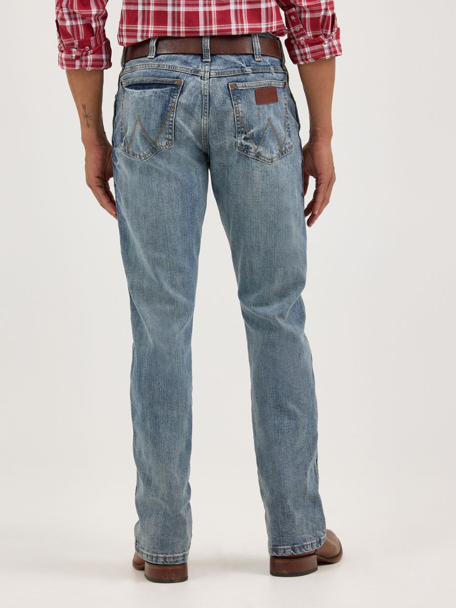 Wrangler Greeley Retro Slim Bootcut Jean