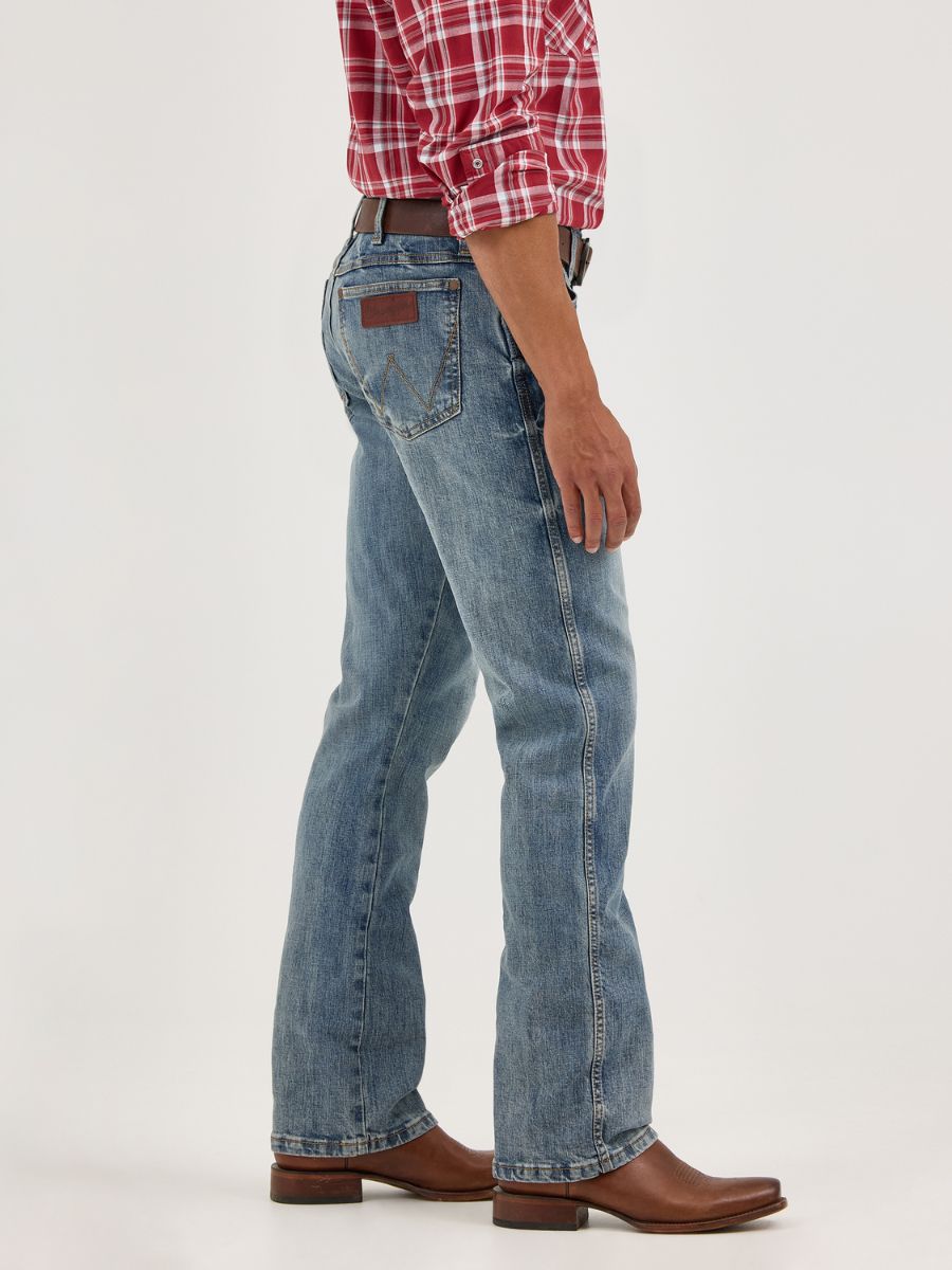 Wrangler Greeley Retro Slim Bootcut Jean