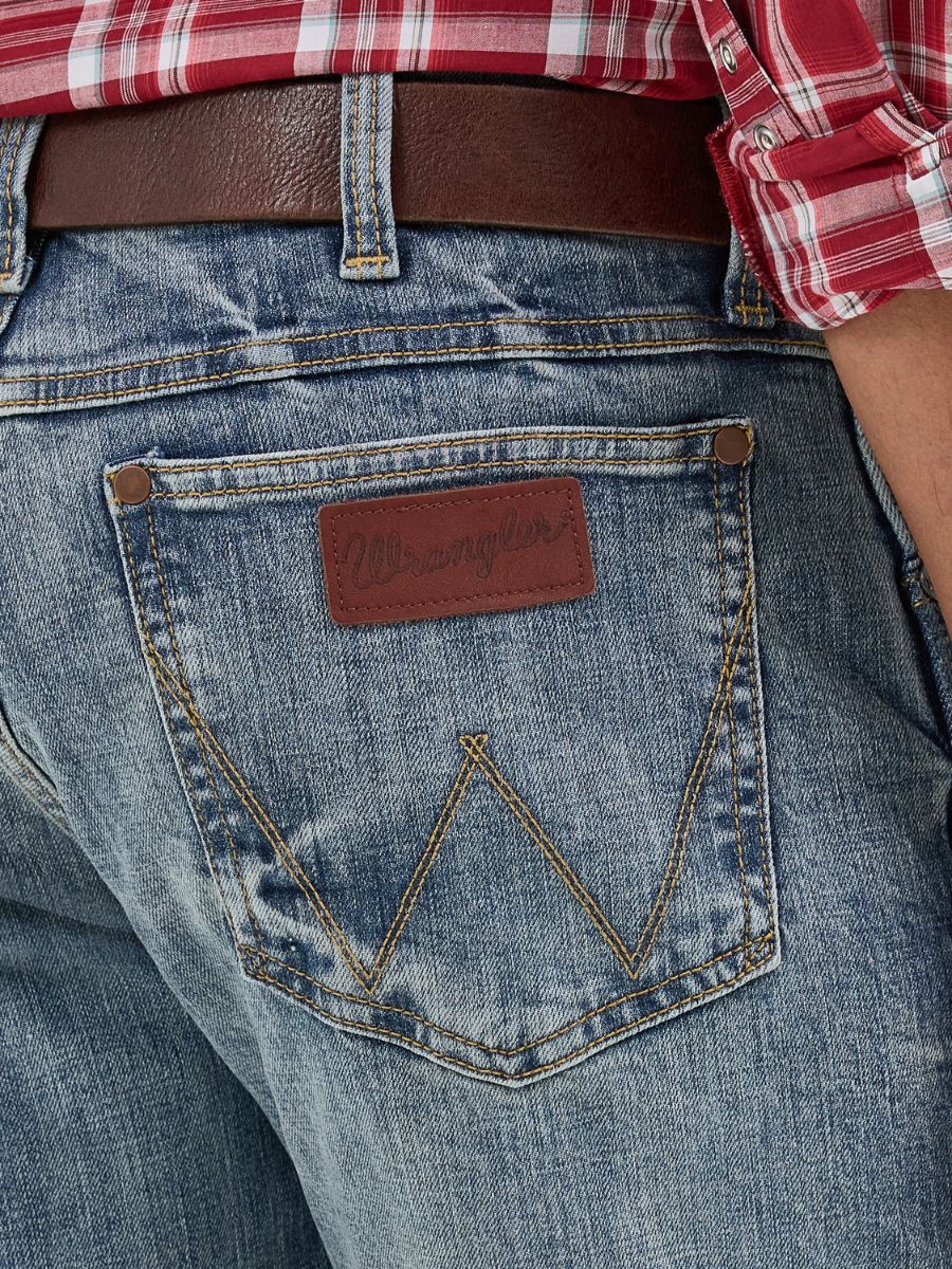 Wrangler Greeley Retro Slim Bootcut Jean