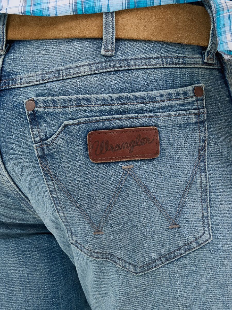 Wrangler Jackboro Retro Slim Straight Jean