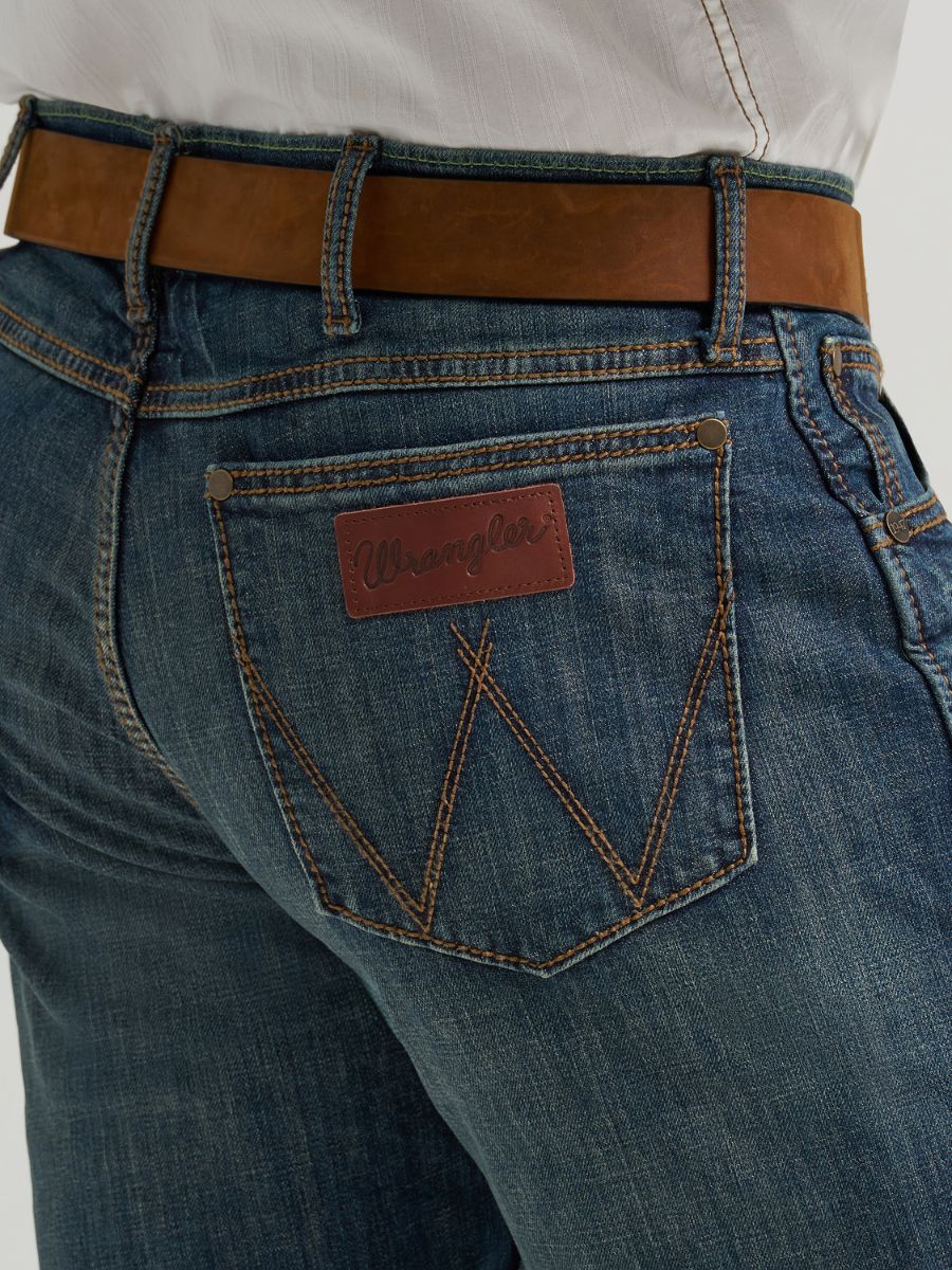 Wrangler Bozeman Retro Slim Straight Jean