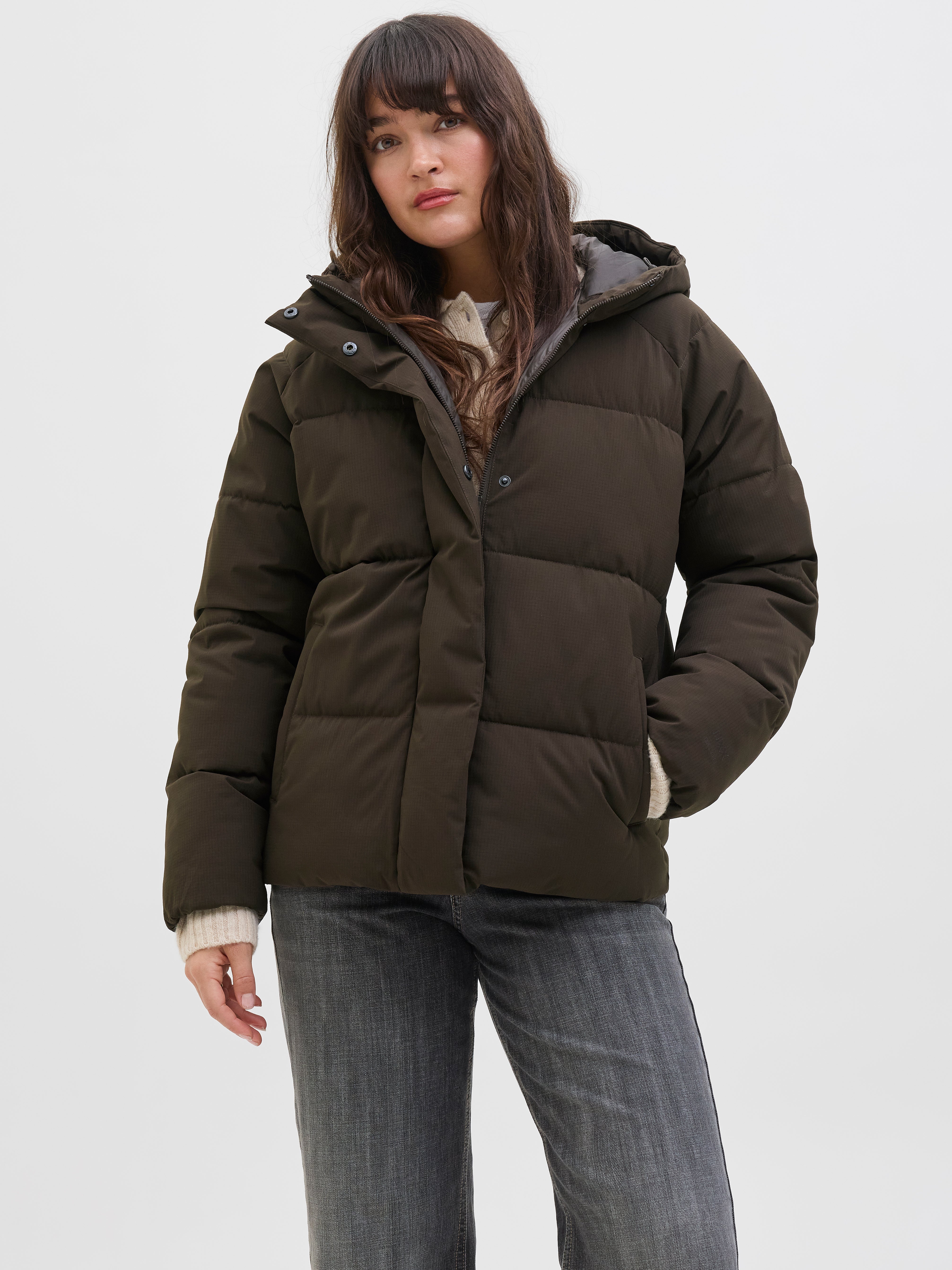 Global Puffer Jacket