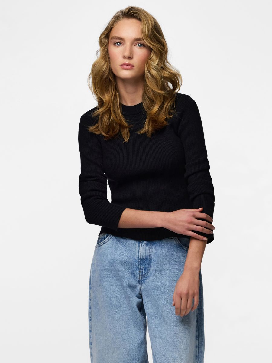 Mira New O-Neck Knit Top