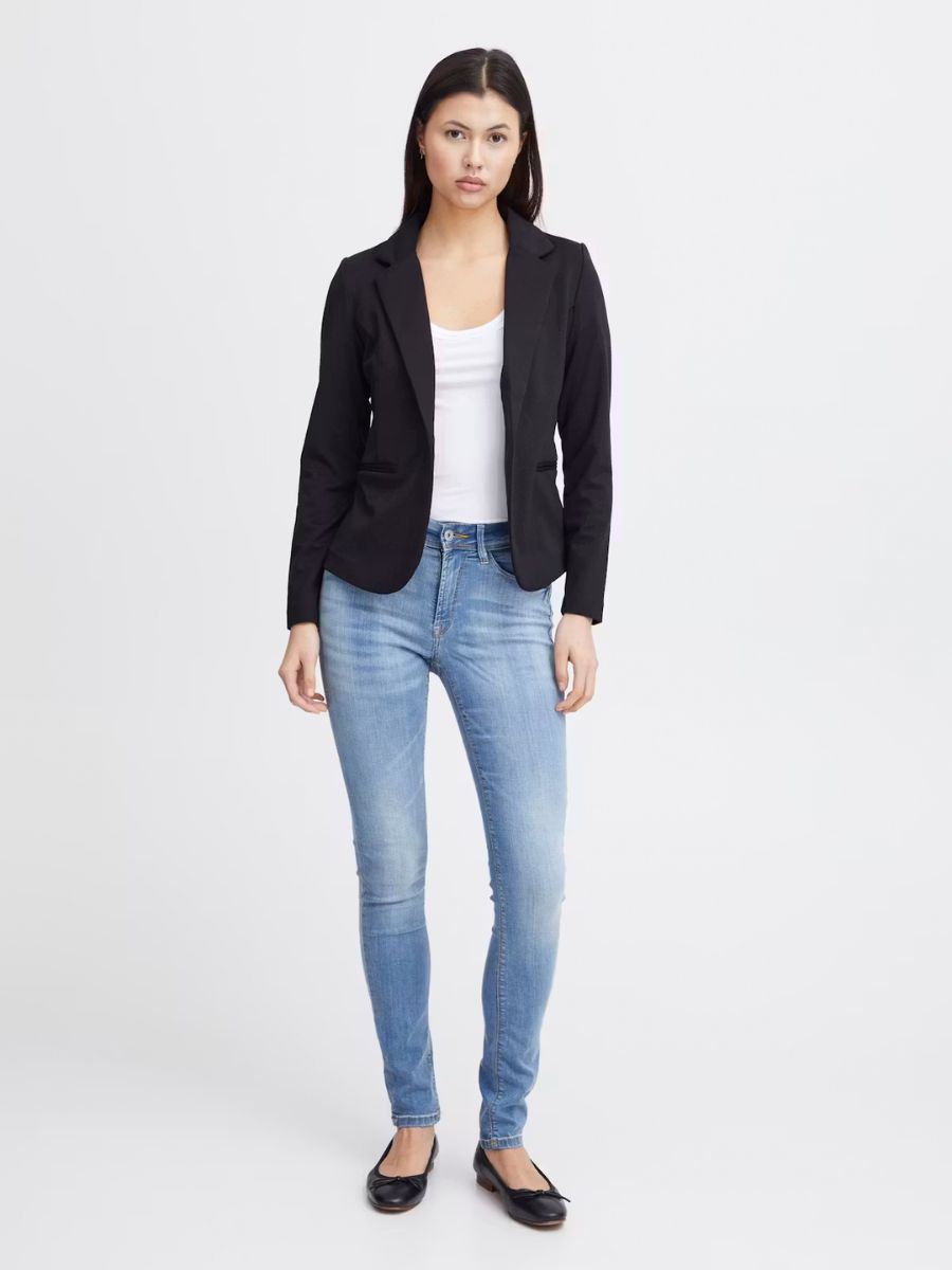 Kate Blazer