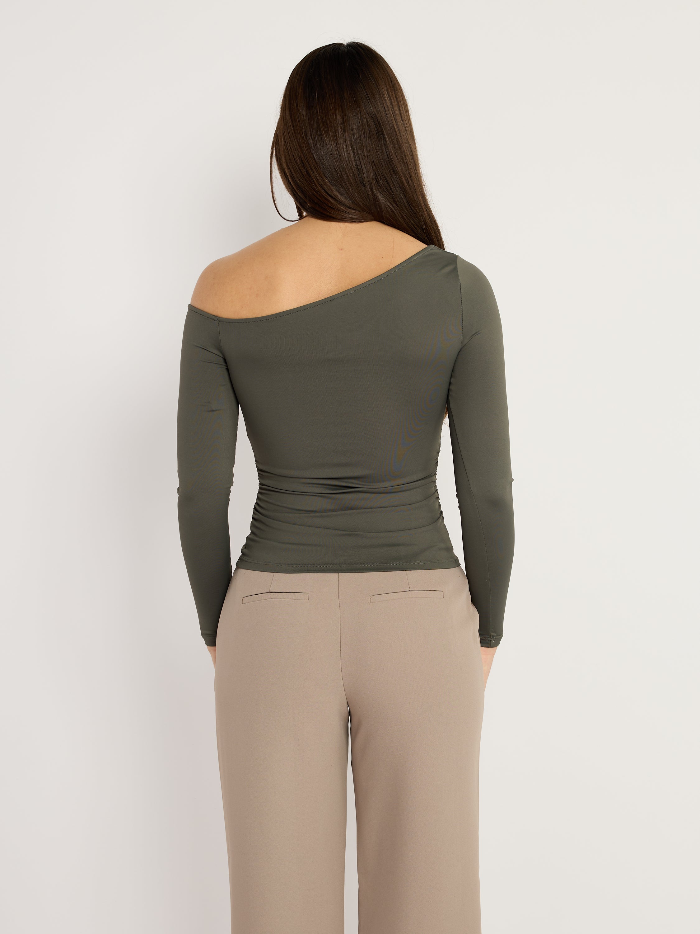 Second Skin Mite Off the Shoulder Top