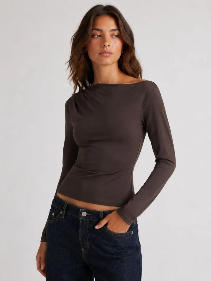 FORM STUDIO  Vienna Asymmetrical Shoulder Top