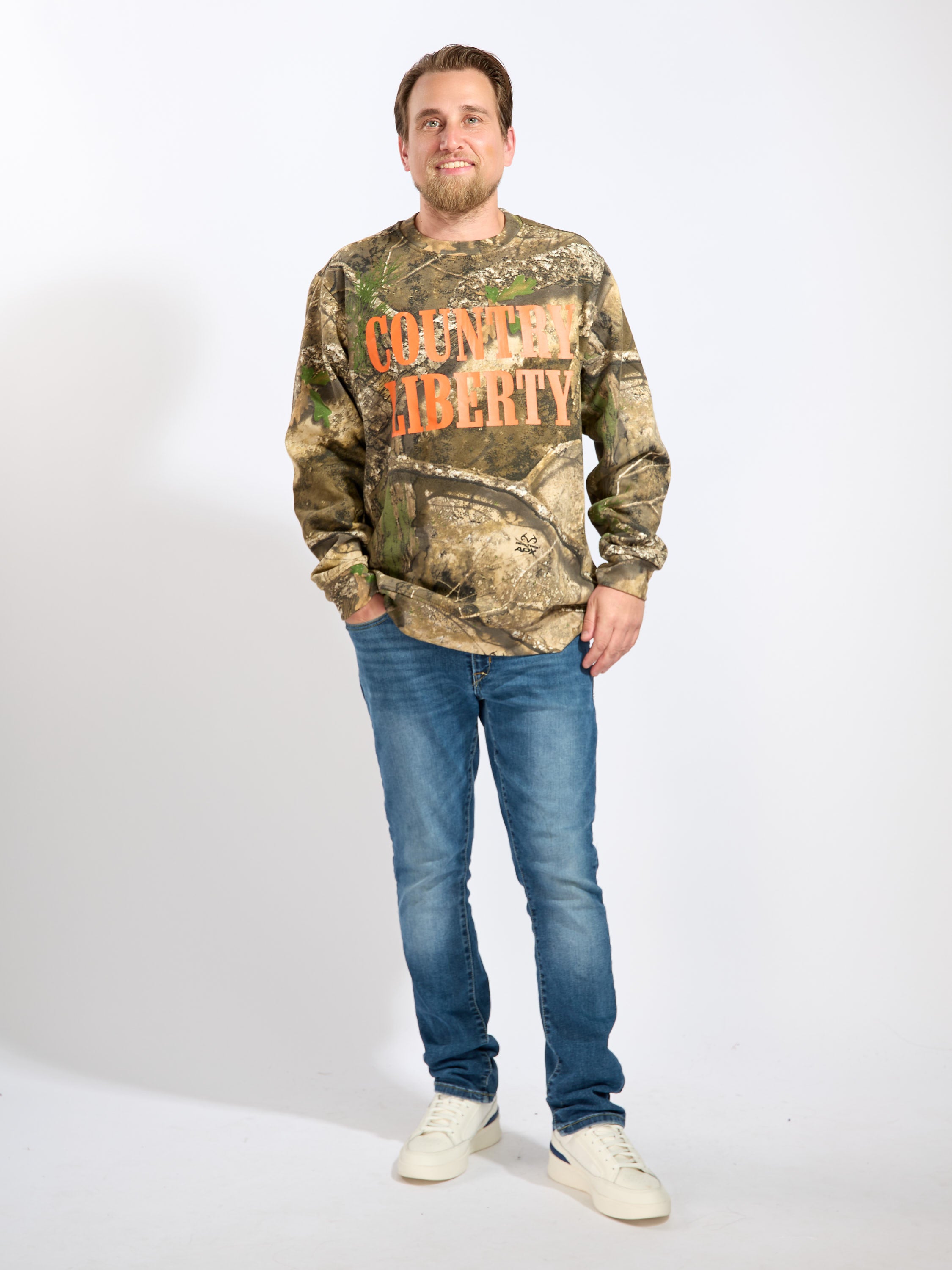 Country Liberty Realtree Hunter Crewneck Sweatshirt