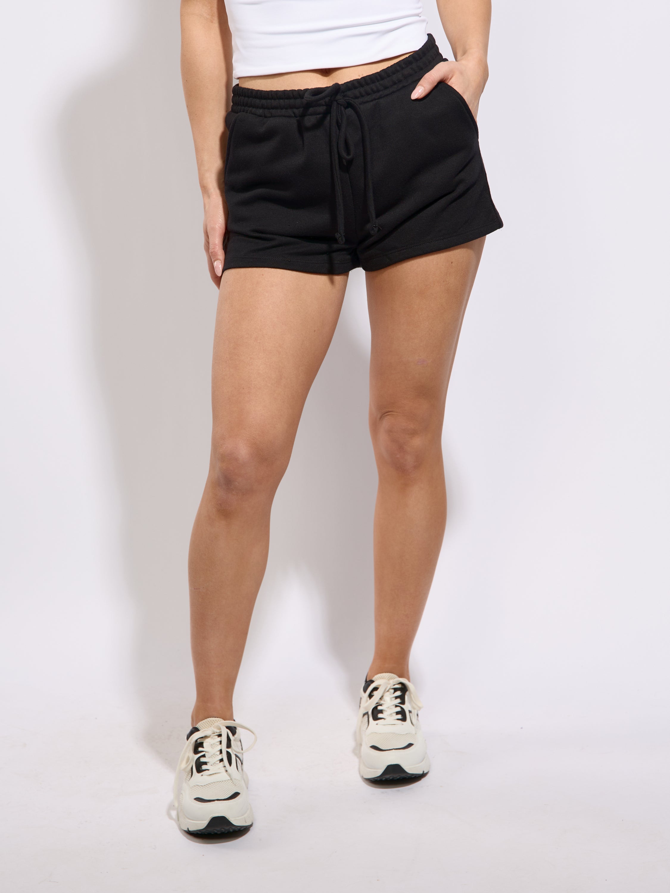 Ari Fleece Short