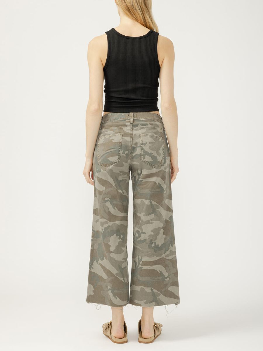 Silver Suki Cropped Camo Jeans
